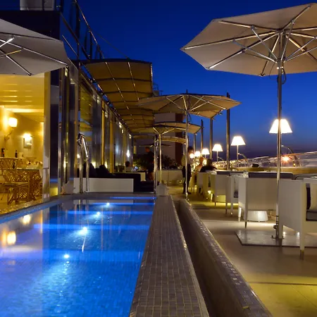 Palazzo Del Corso - Boutique فندق غالّيبولي
