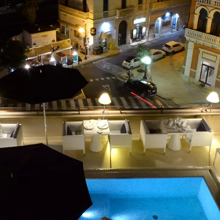 Palazzo Del Corso - Boutique غالّيبولي
