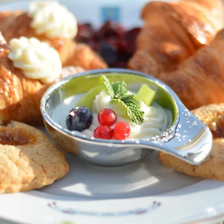 Palazzo Del Corso - Boutique 5* غالّيبولي