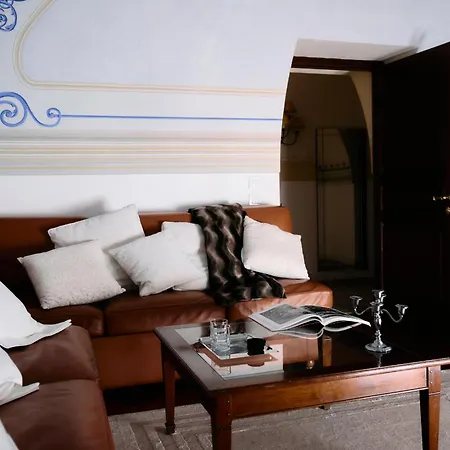 فندق Palazzo Del Corso - Boutique غالّيبولي